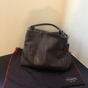 Classic Style Coach Purse w/dust cover bag